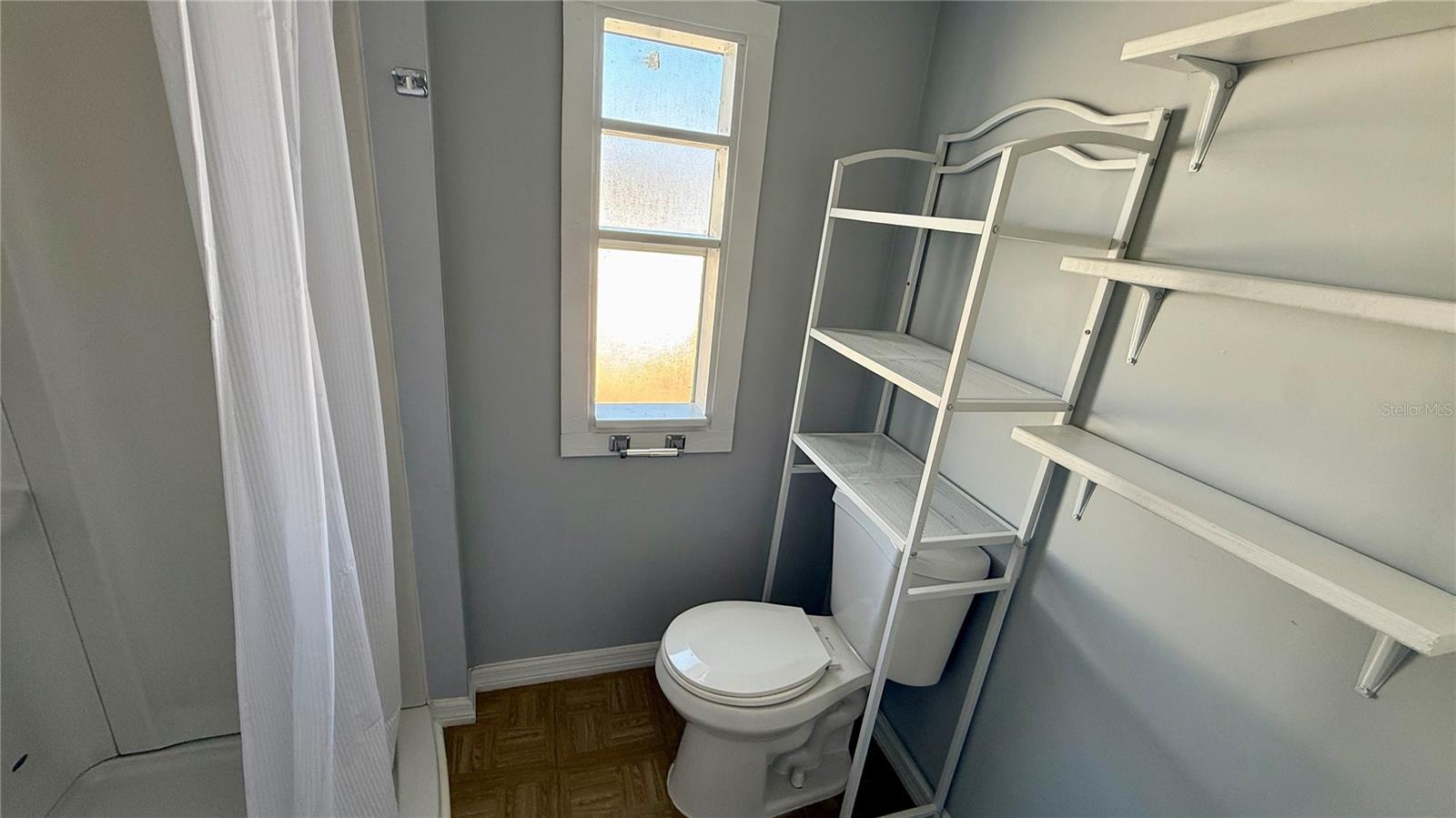 Image 14 of 19 For 639 Ellison Parkway