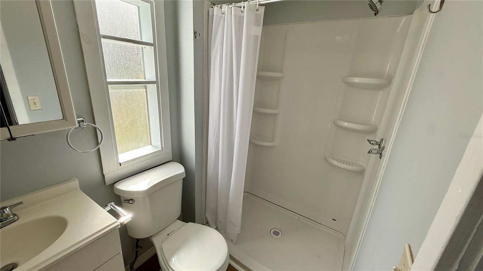 Image 15 of 19 For 639 Ellison Parkway