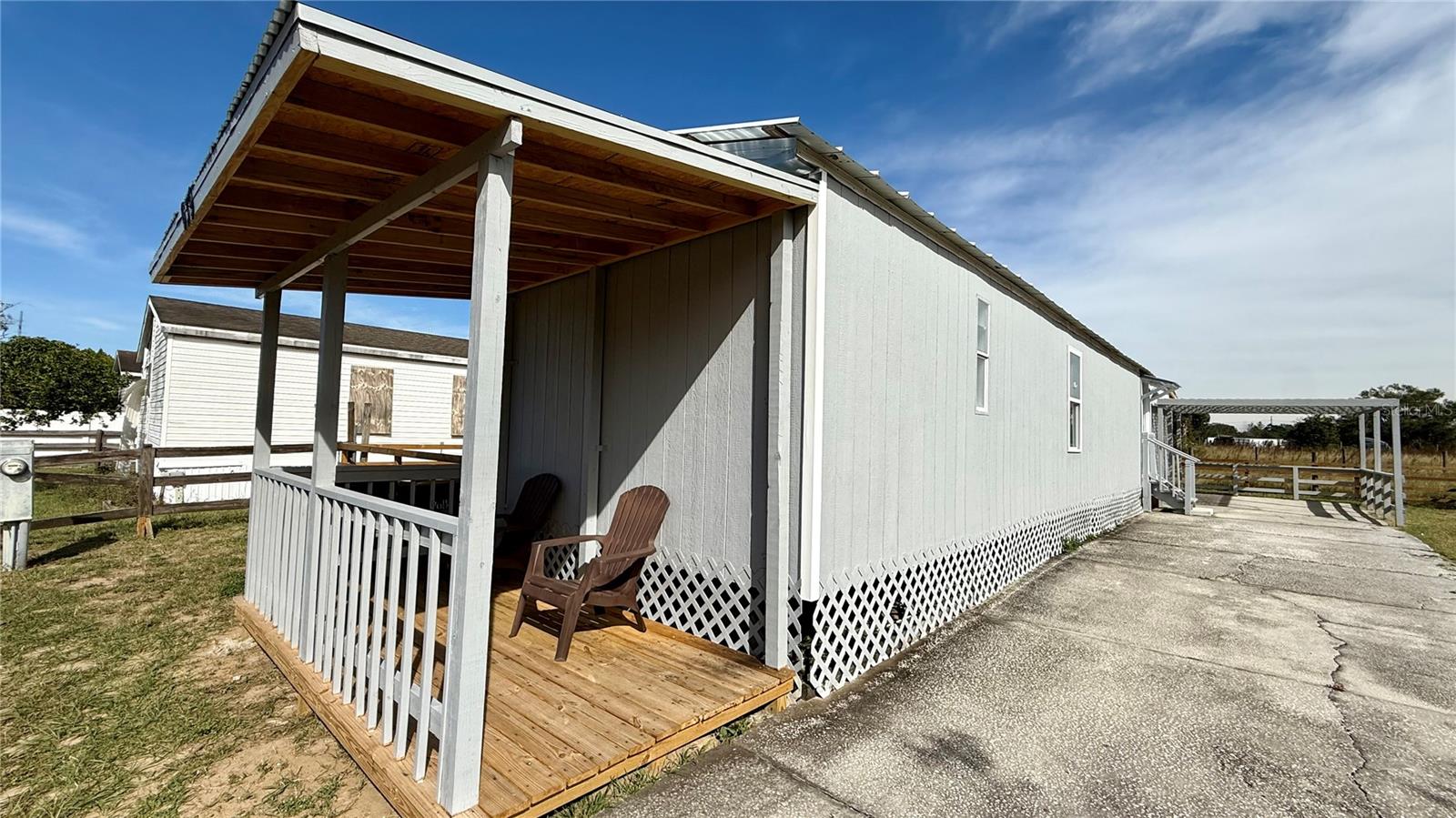 Image 17 of 19 For 639 Ellison Parkway