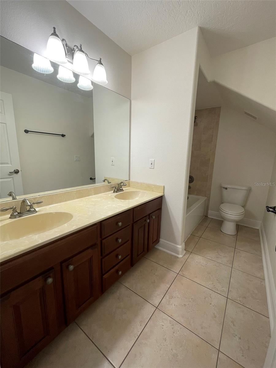 Image 20 of 24 For 7055 Big Bend Drive