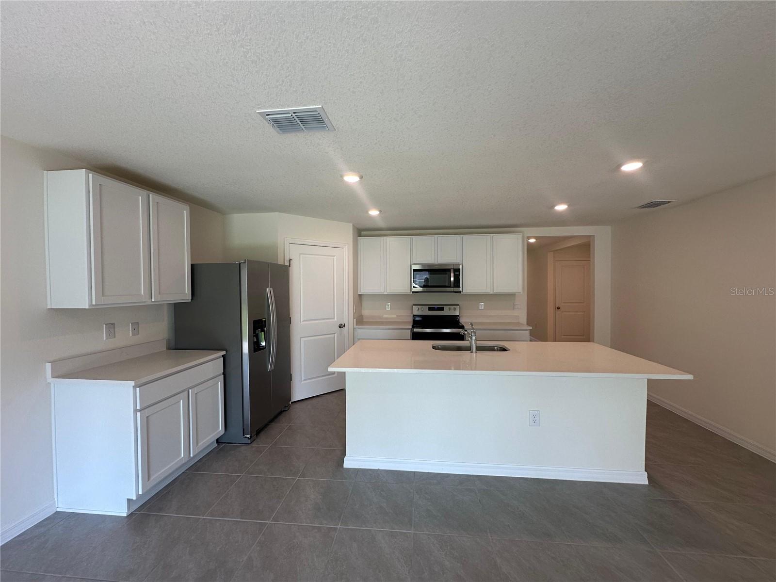 Image 3 of 21 For 7798 139th Road