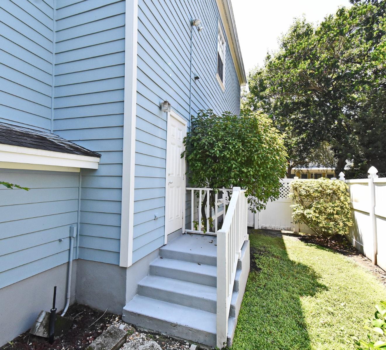 Image 48 of 74 For 607 Teal Avenue