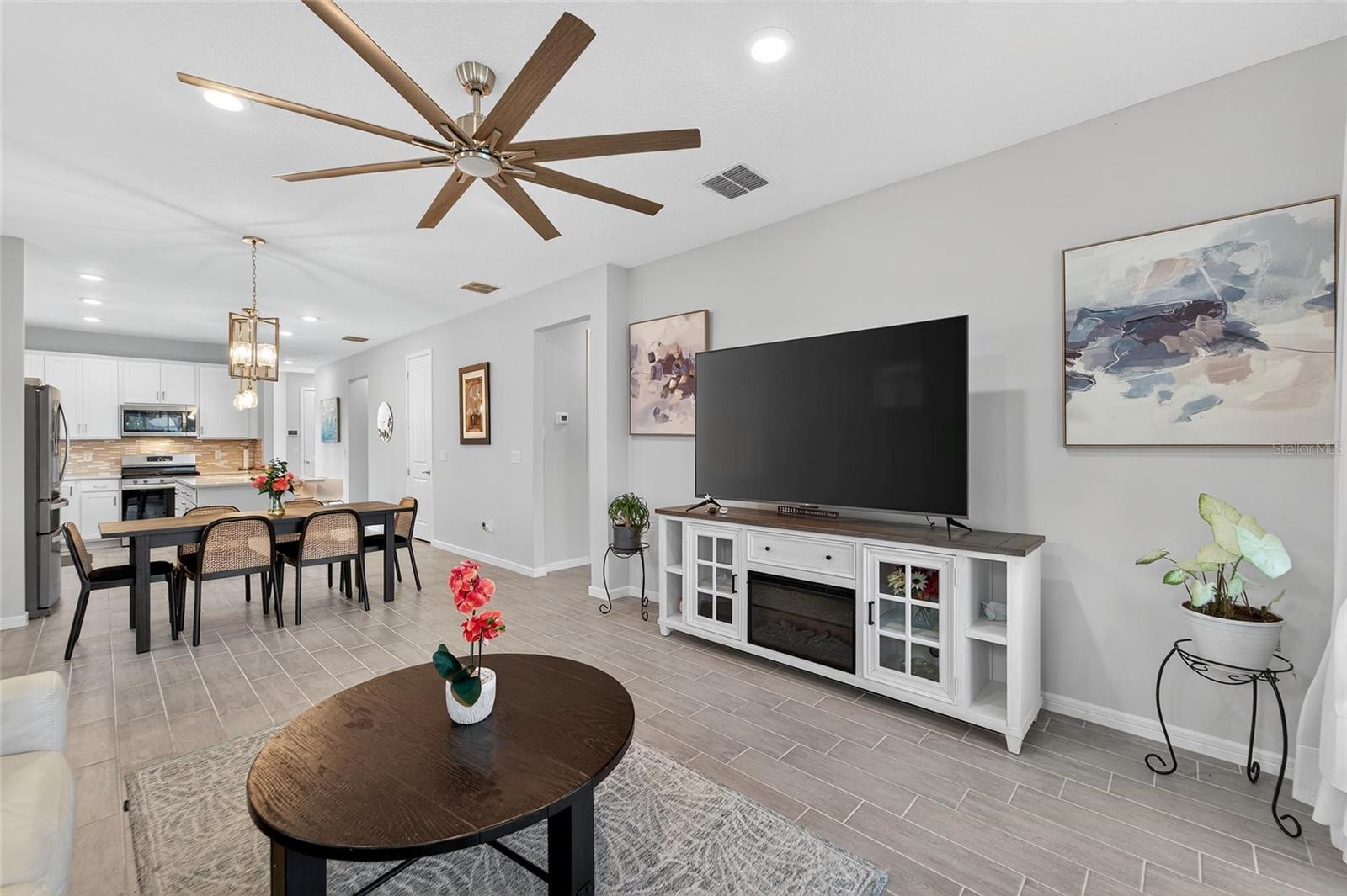 Image 17 of 65 For 6110 Shorebird Branch