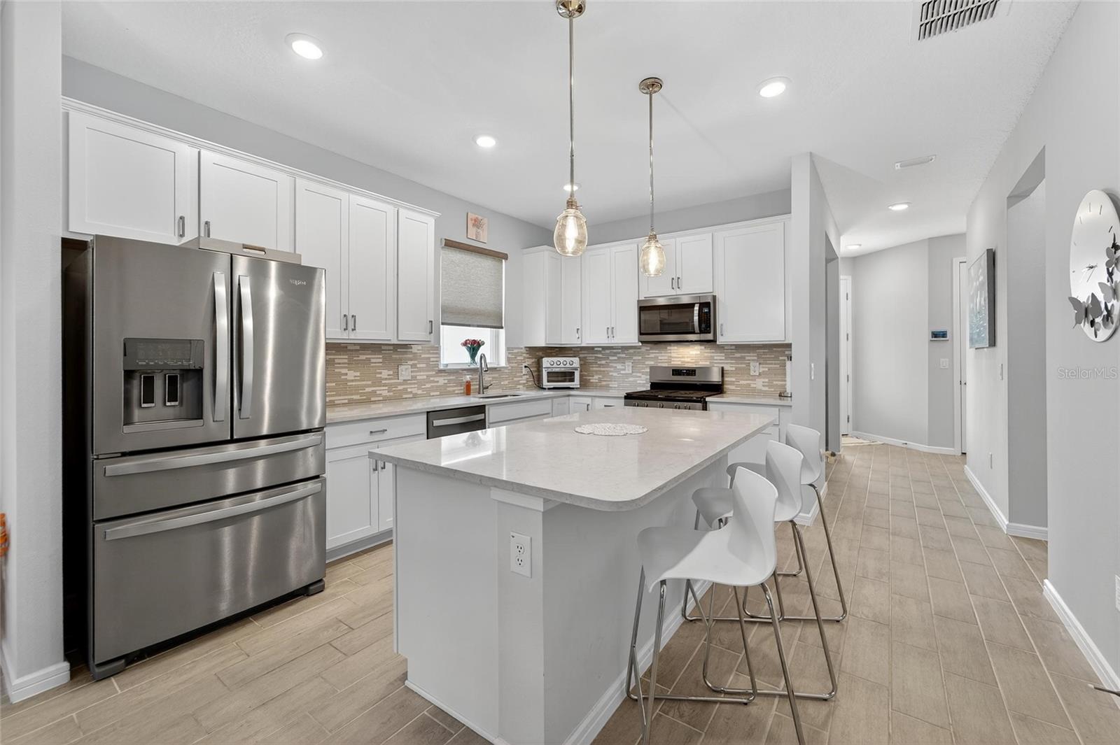 Image 9 of 65 For 6110 Shorebird Branch