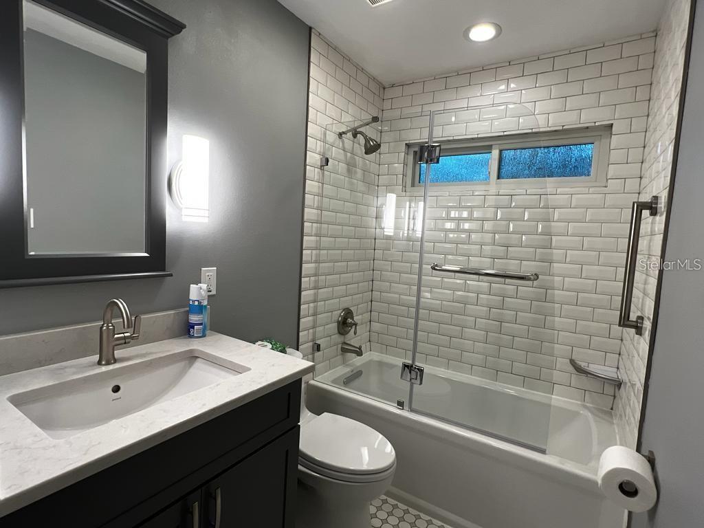 Image 22 of 29 For 14506 Timucua Court