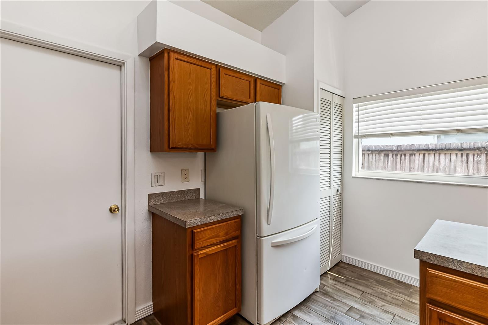 Image 14 of 30 For 2542 Camphorwood Circle