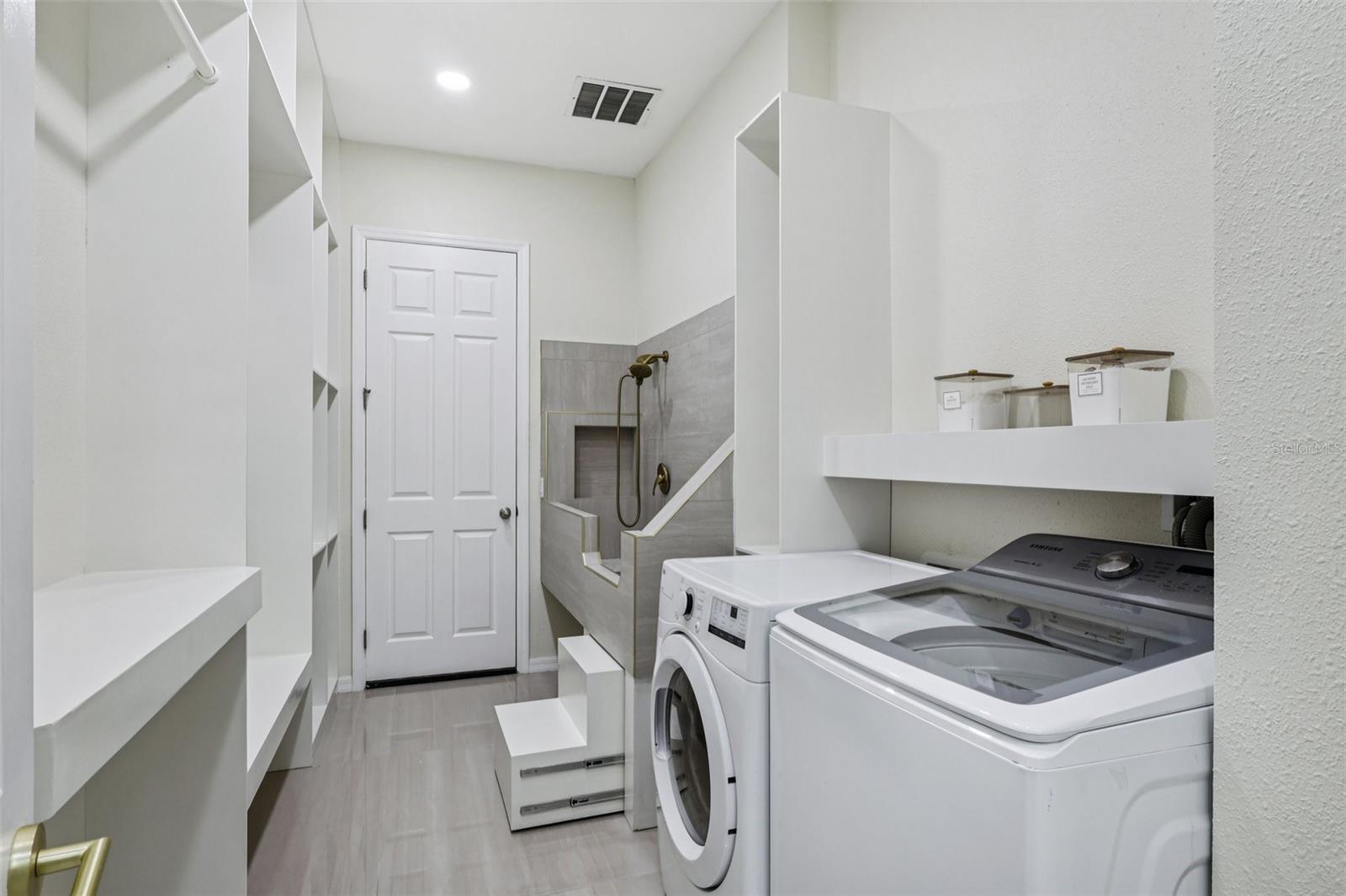 Image 25 of 69 For 14612 Glade Hill Park Way