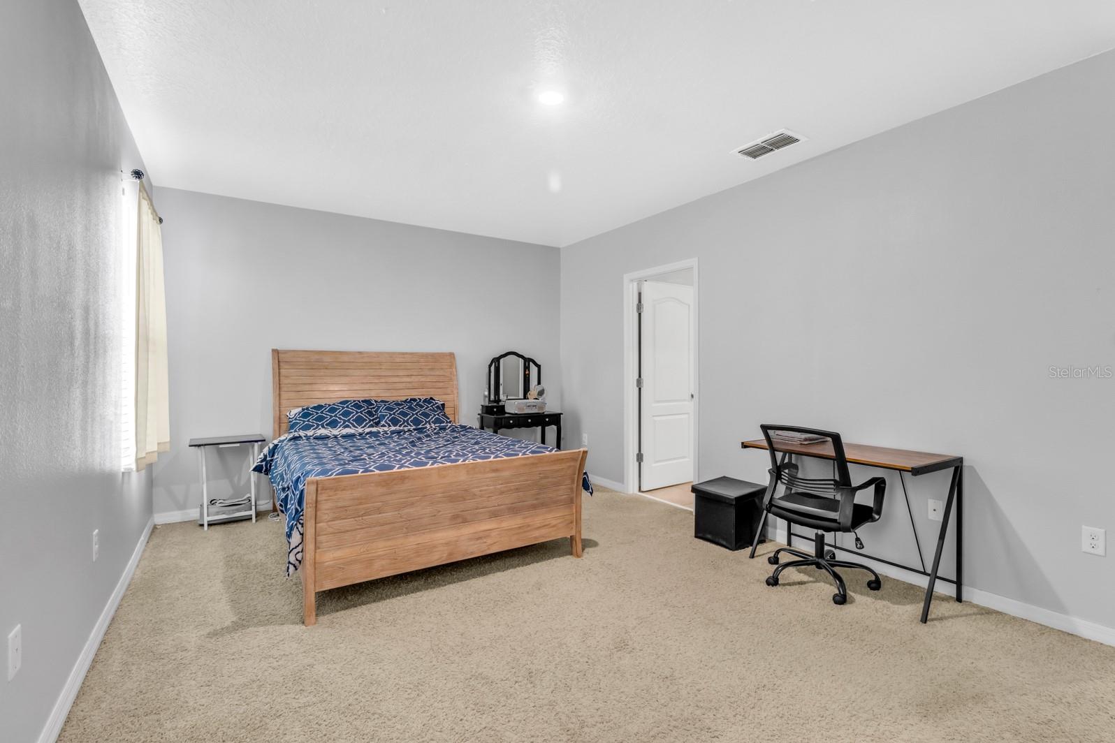 Image 10 of 41 For 716 Brooklet Drive