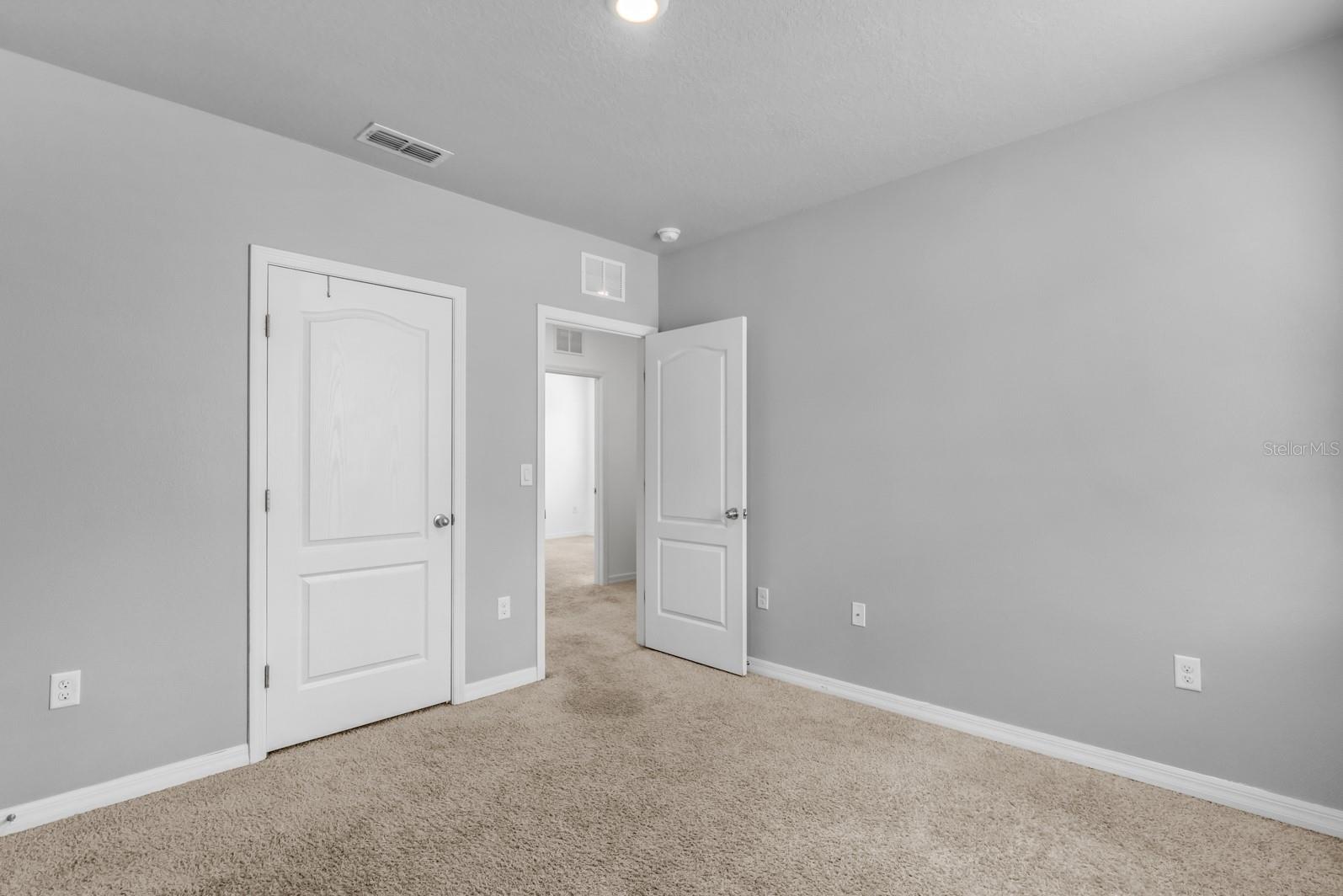 Image 14 of 41 For 716 Brooklet Drive