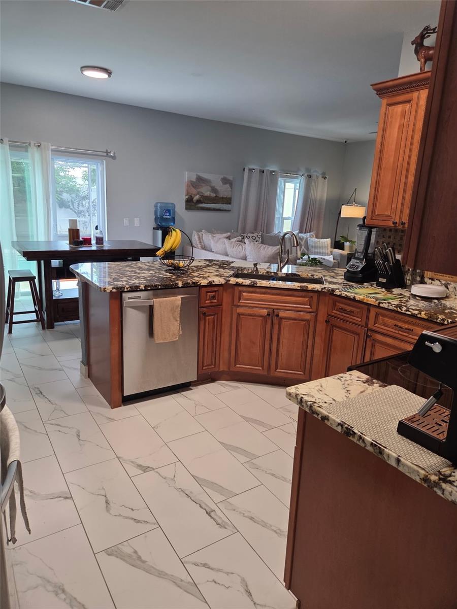 Image 5 of 21 For 2874 Berkshire Circle