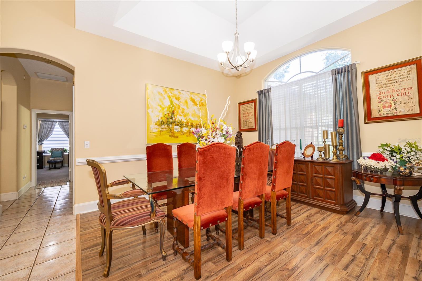 Image 5 of 20 For 8118 Vineland Oaks Boulevard