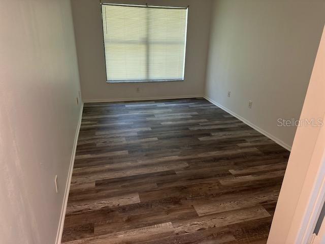Image 17 of 19 For 227 Creekside Way