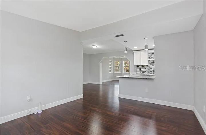 Image 6 of 19 For 4515 Seybold Avenue