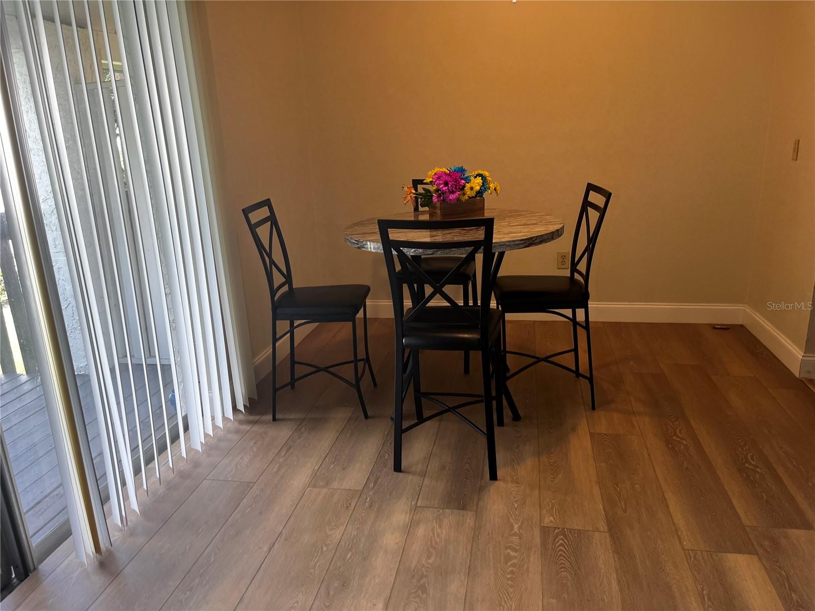 Image 10 of 16 For 4351 Semoran Boulevard 5