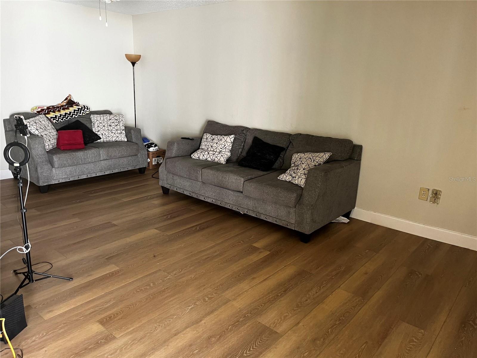 Image 13 of 16 For 4351 Semoran Boulevard 5