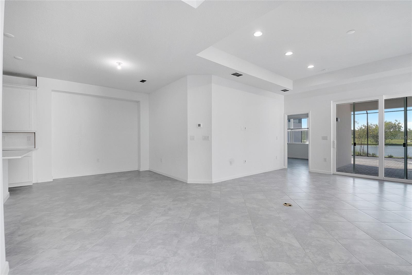 Image 36 of 66 For 215 Summertime Place