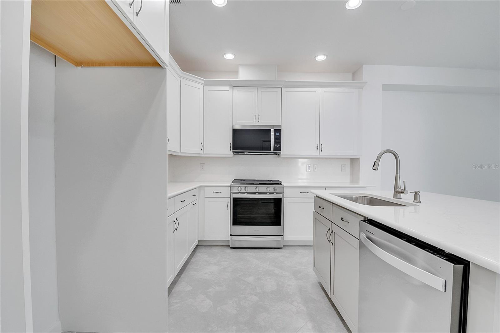 Image 44 of 66 For 215 Summertime Place