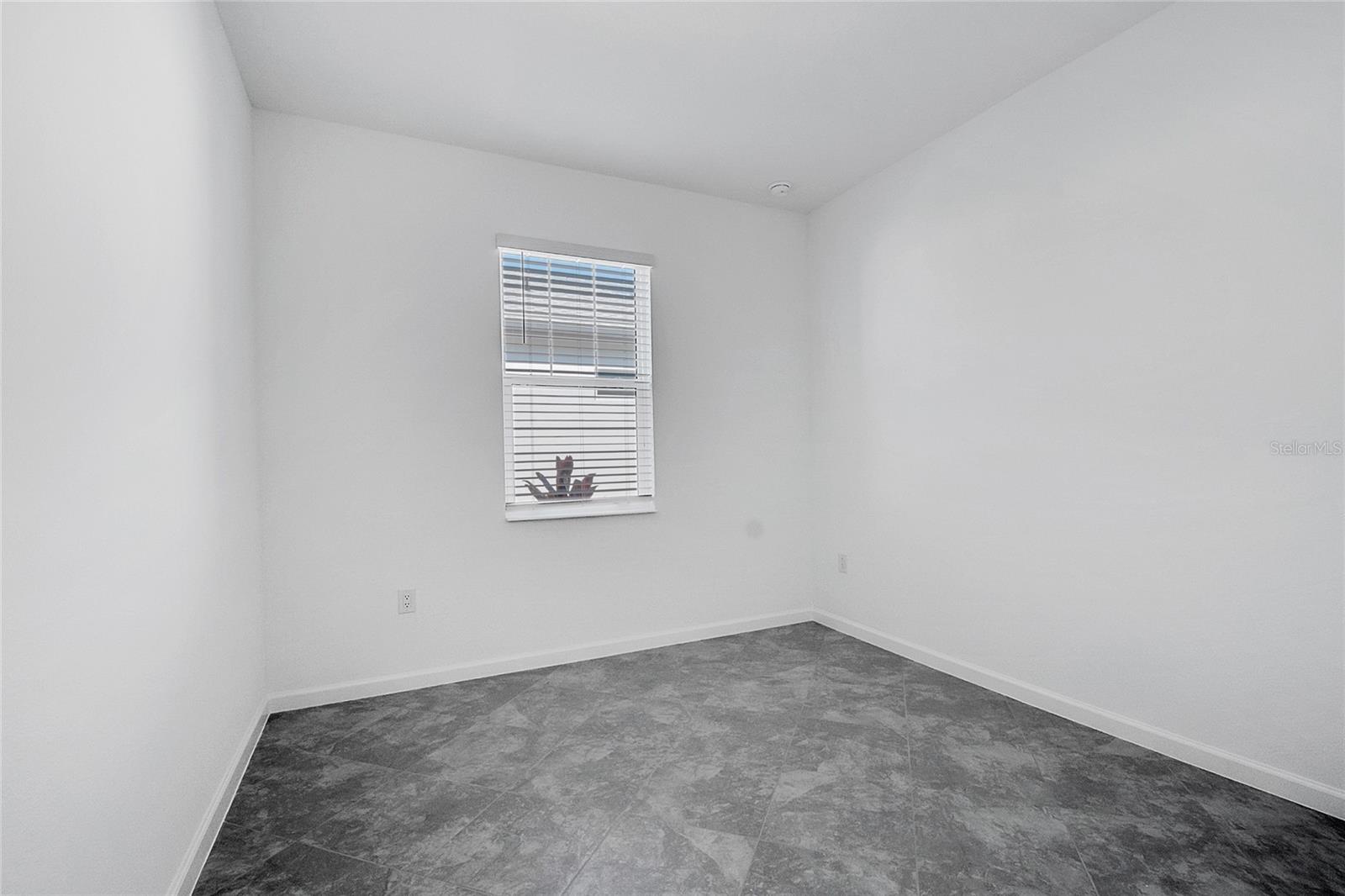 Image 47 of 66 For 215 Summertime Place