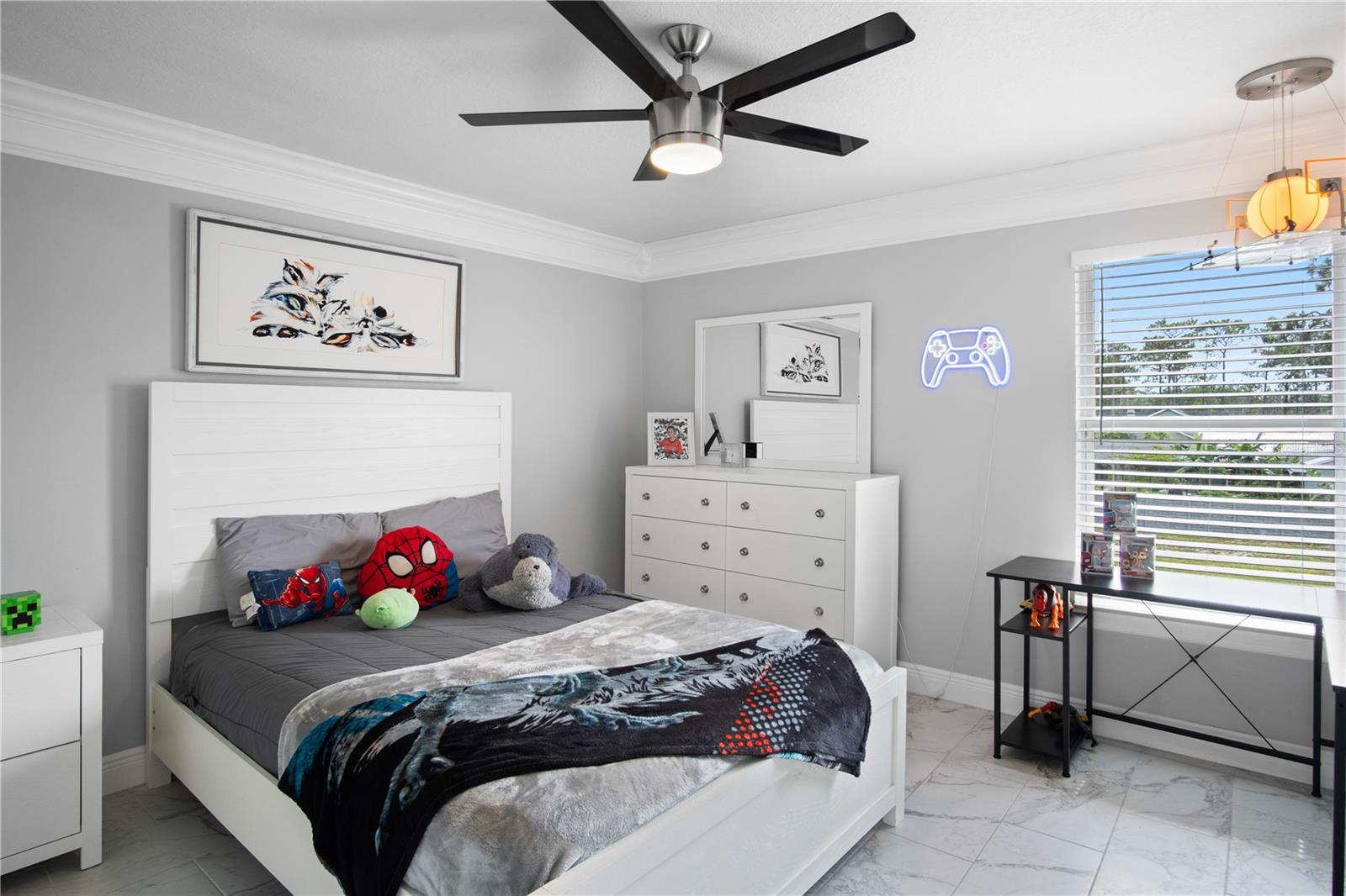Image 40 of 62 For 2280 Fox Wood