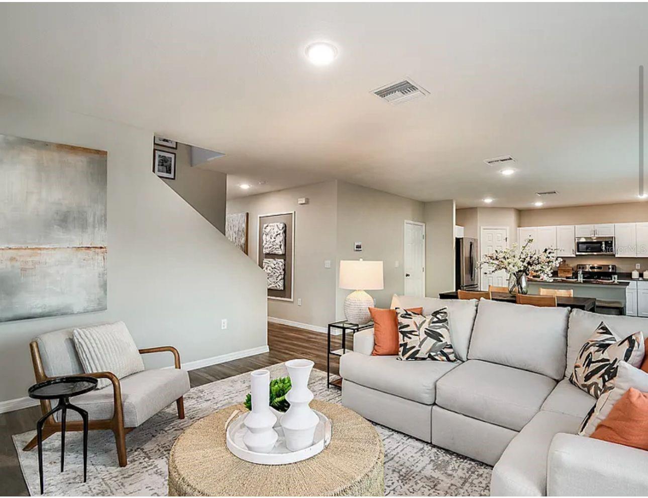 Image 4 of 15 For 2212 Canyon Oak Drive