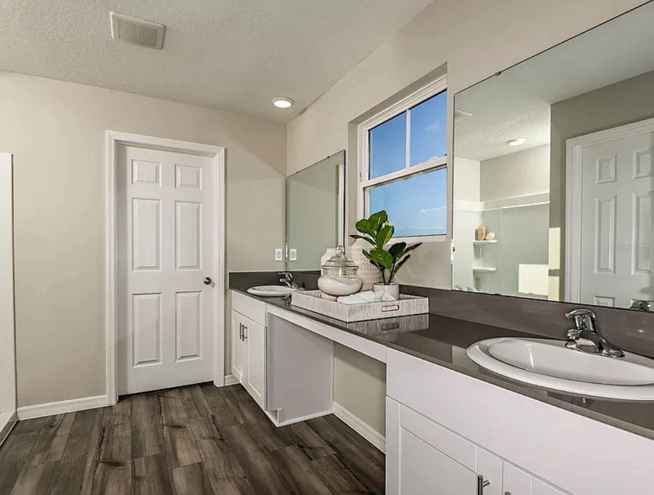 Image 9 of 15 For 2212 Canyon Oak Drive