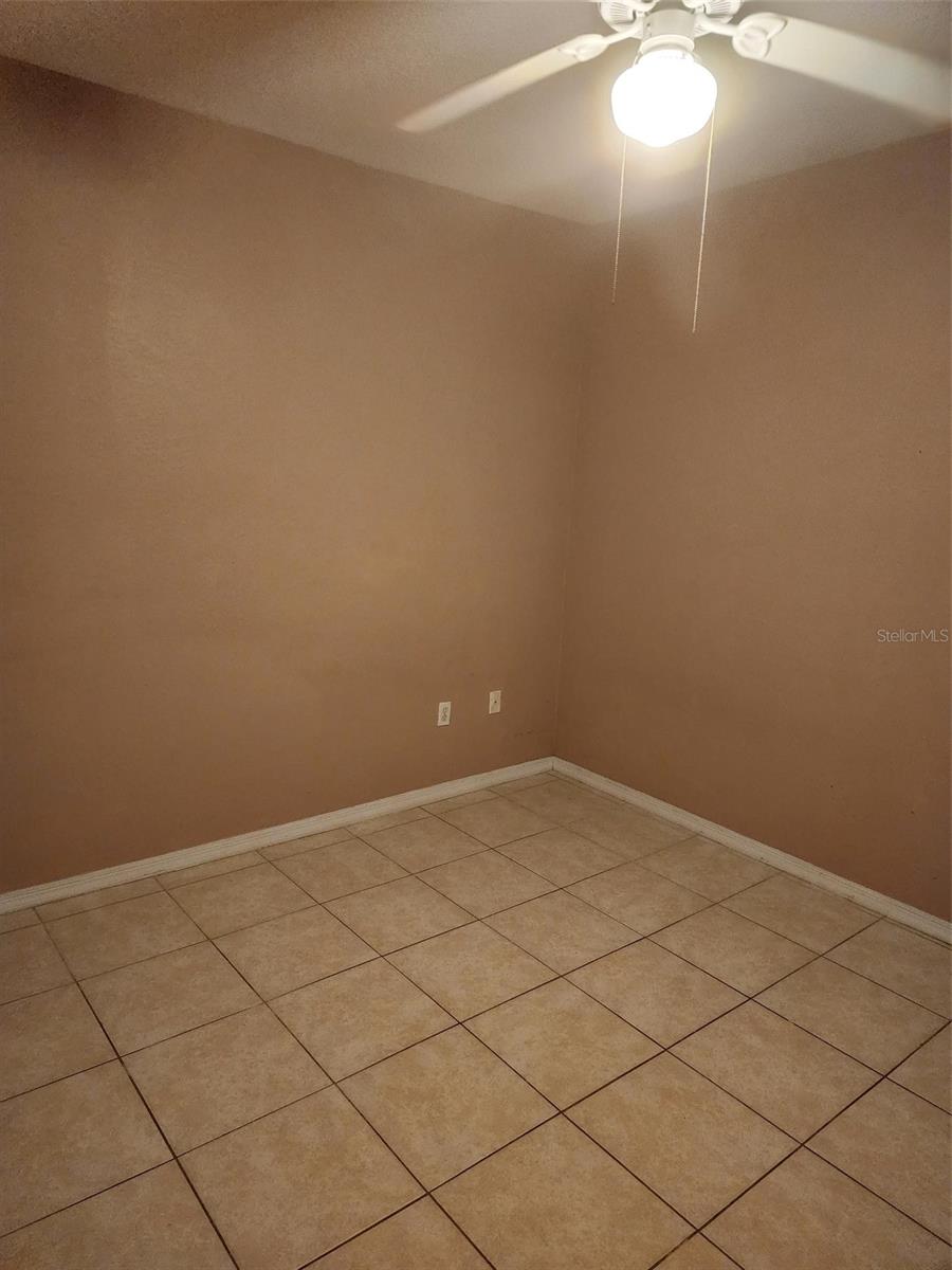 Image 11 of 49 For 8836 Dunes Court 13 207