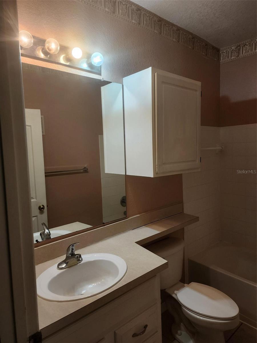 Image 13 of 49 For 8836 Dunes Court 13 207