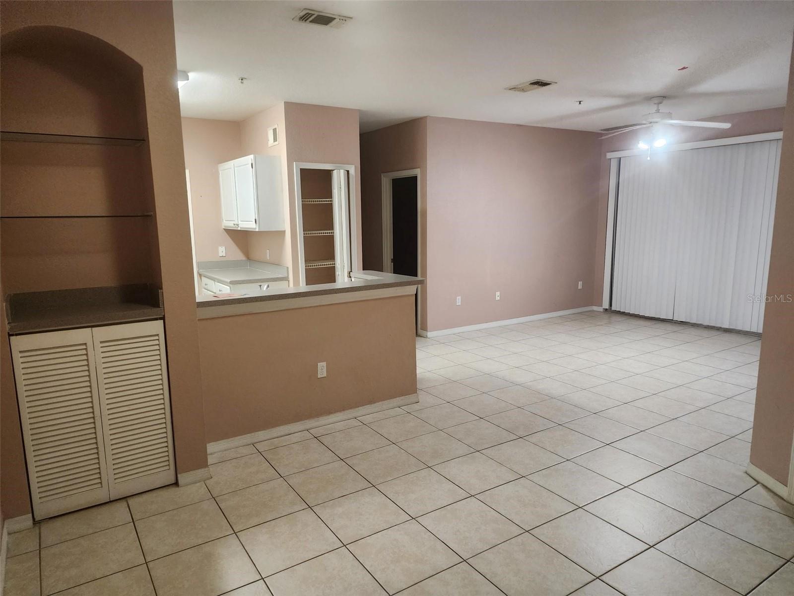 Image 4 of 49 For 8836 Dunes Court 13 207