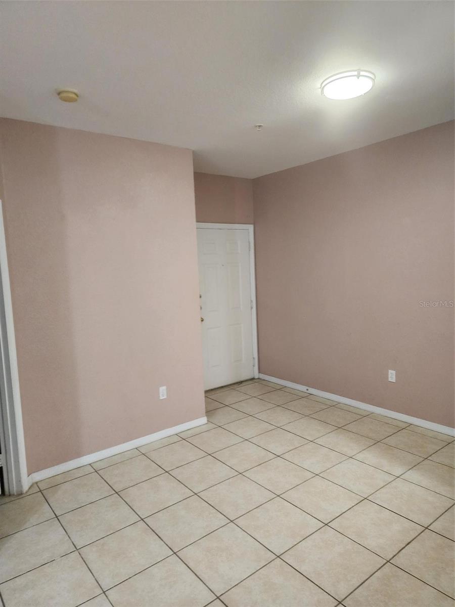 Image 5 of 49 For 8836 Dunes Court 13 207
