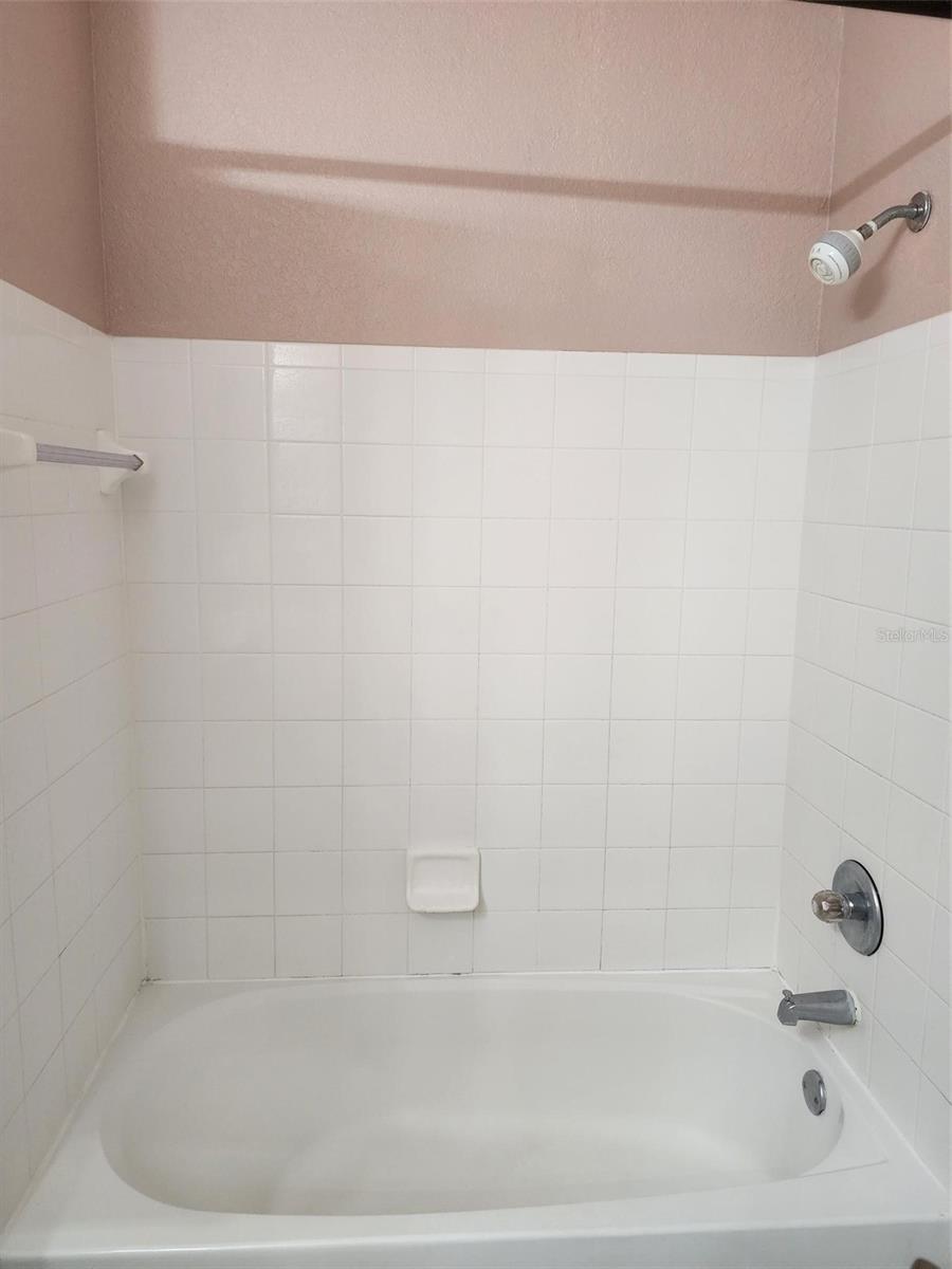 Image 7 of 49 For 8836 Dunes Court 13 207