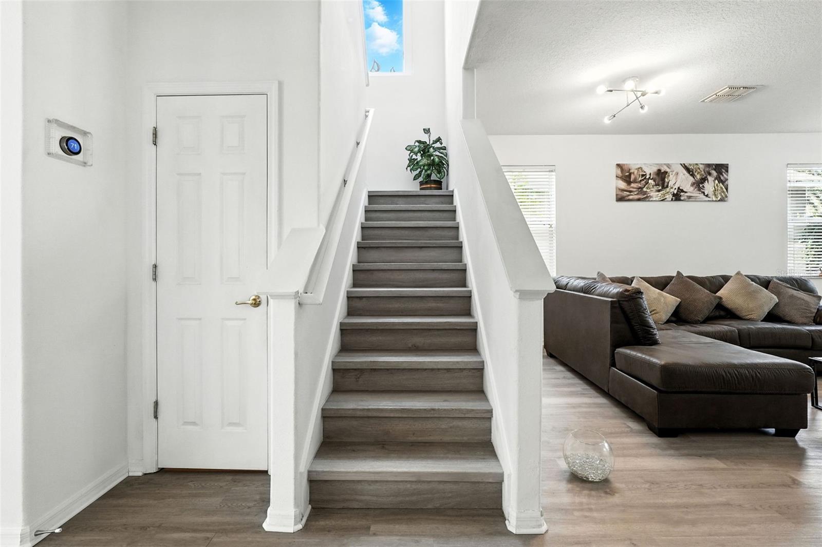 Image 16 of 68 For 2714 Portchester Court