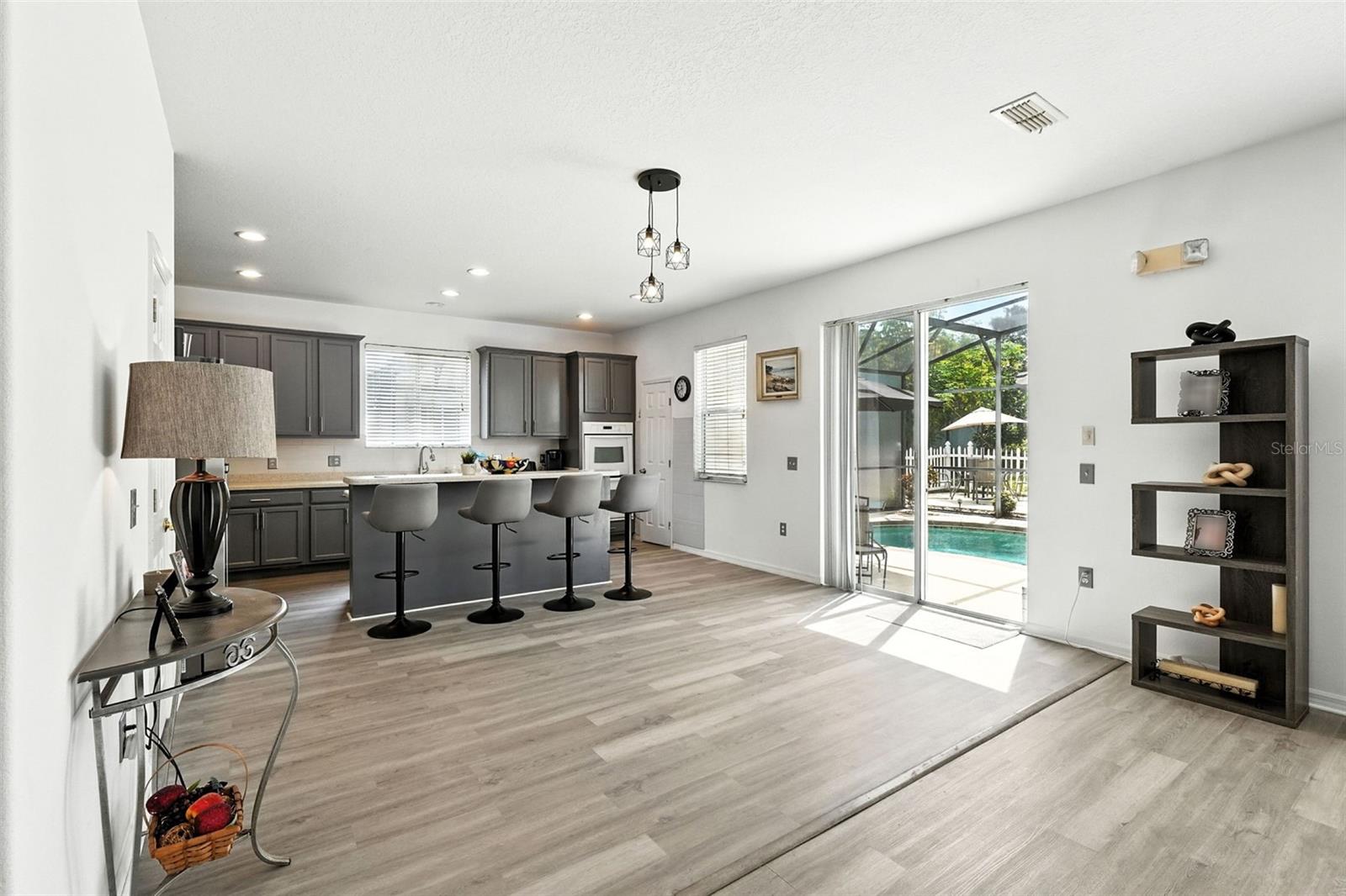 Image 17 of 68 For 2714 Portchester Court