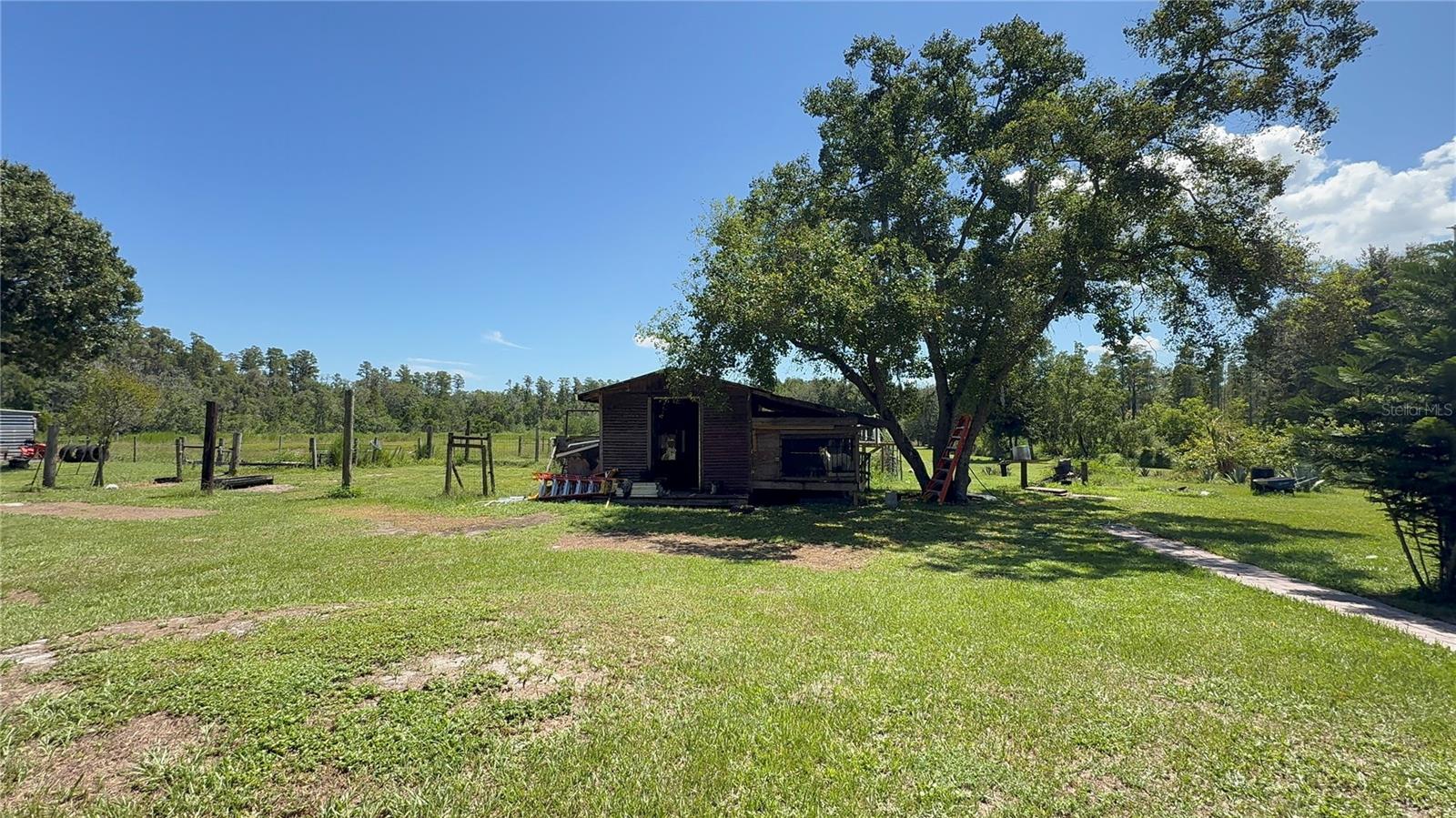 Image 23 of 50 For 7071 Tall Pine Road