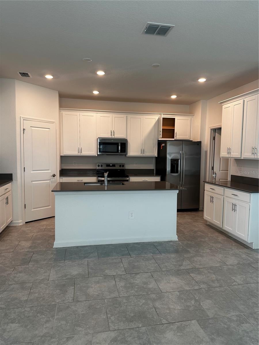 Image 13 of 29 For 8967 Chipping Square Lane