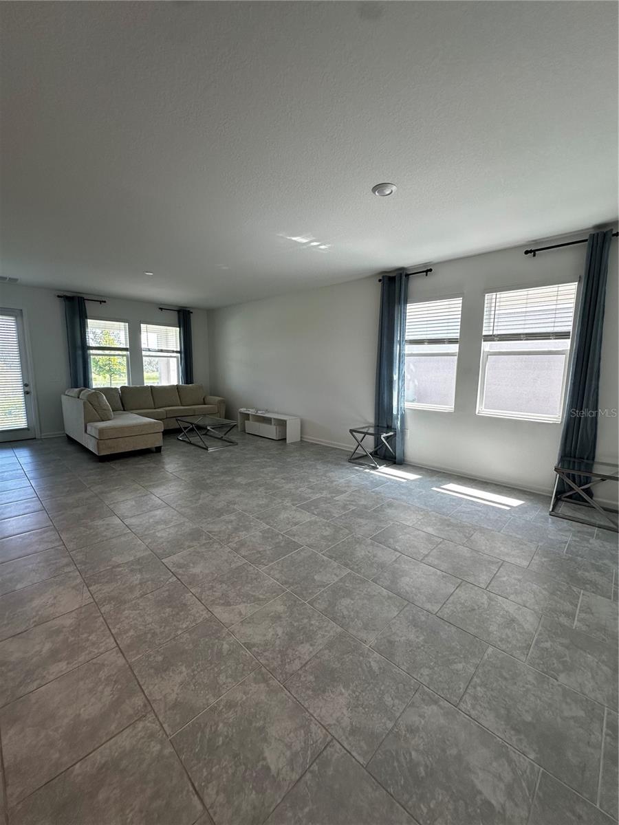 Image 16 of 29 For 8967 Chipping Square Lane