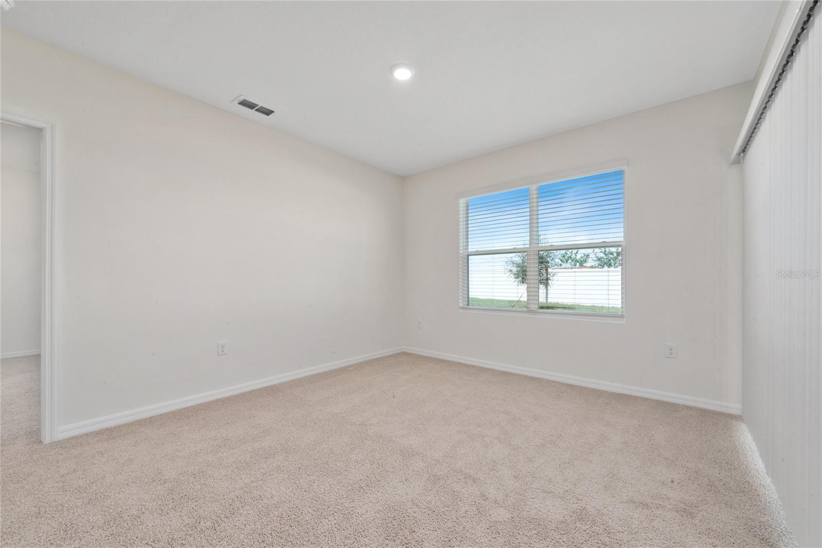 Image 16 of 40 For 804 Silver Palm Drive