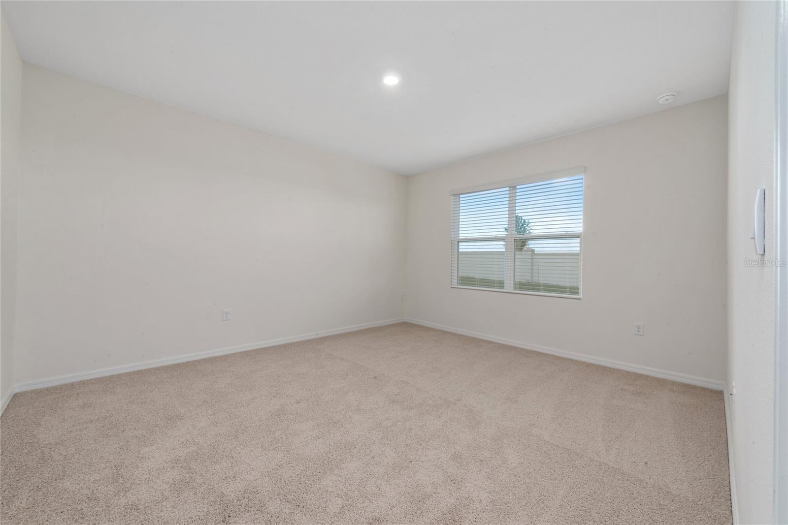 Image 19 of 40 For 804 Silver Palm Drive