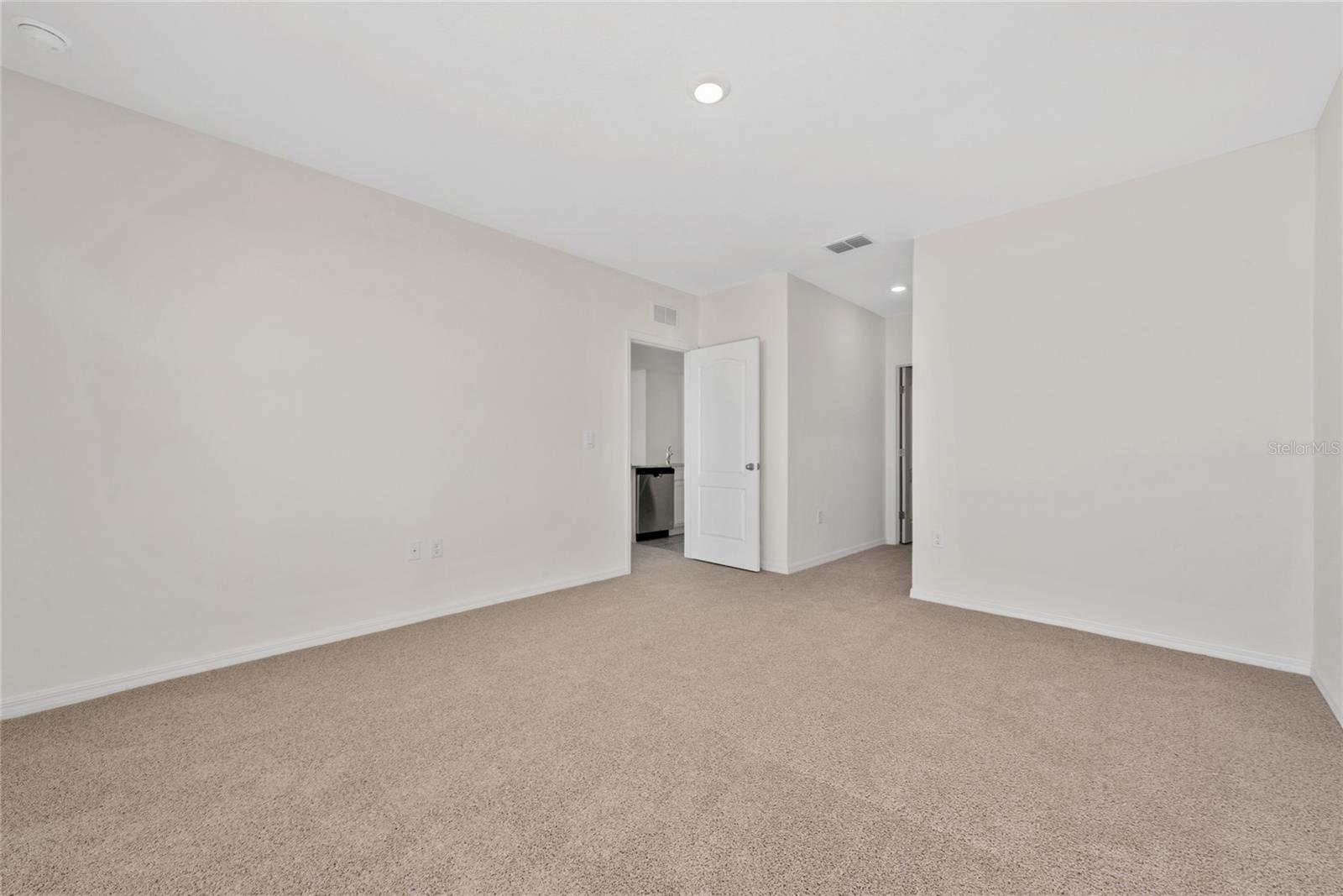 Image 20 of 40 For 804 Silver Palm Drive