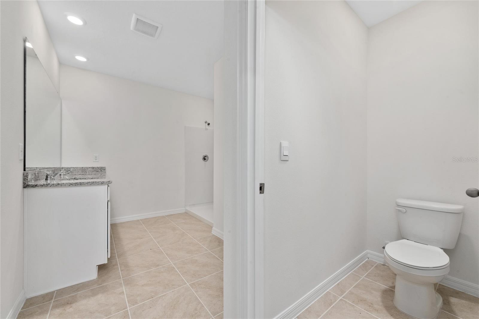 Image 22 of 40 For 804 Silver Palm Drive