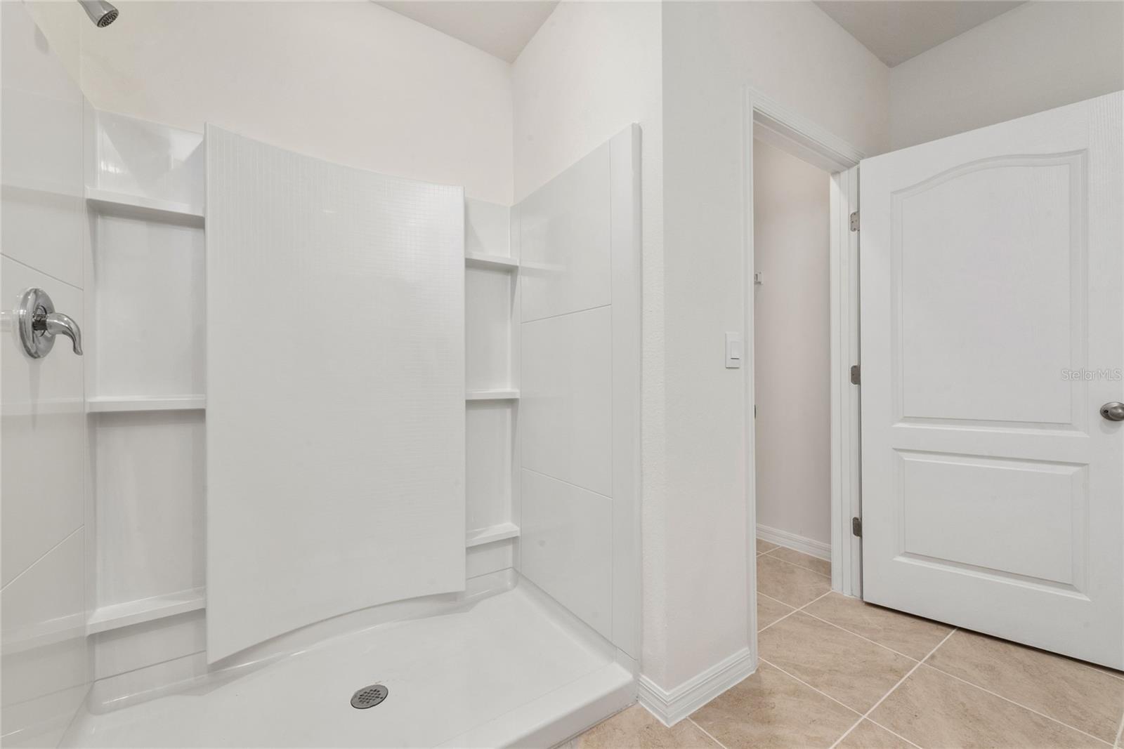 Image 24 of 40 For 804 Silver Palm Drive