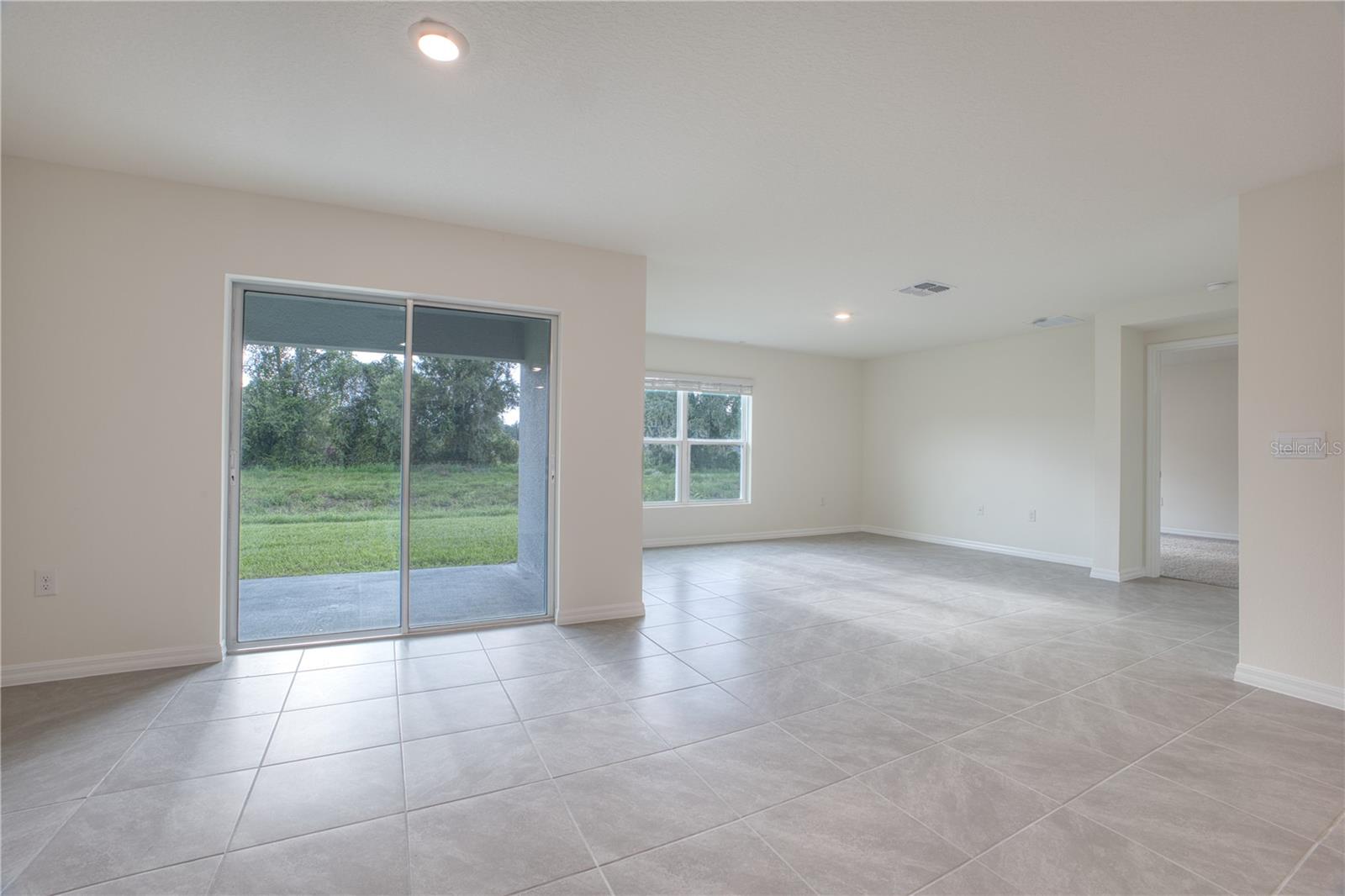 Image 16 of 25 For 15832 101st Circle