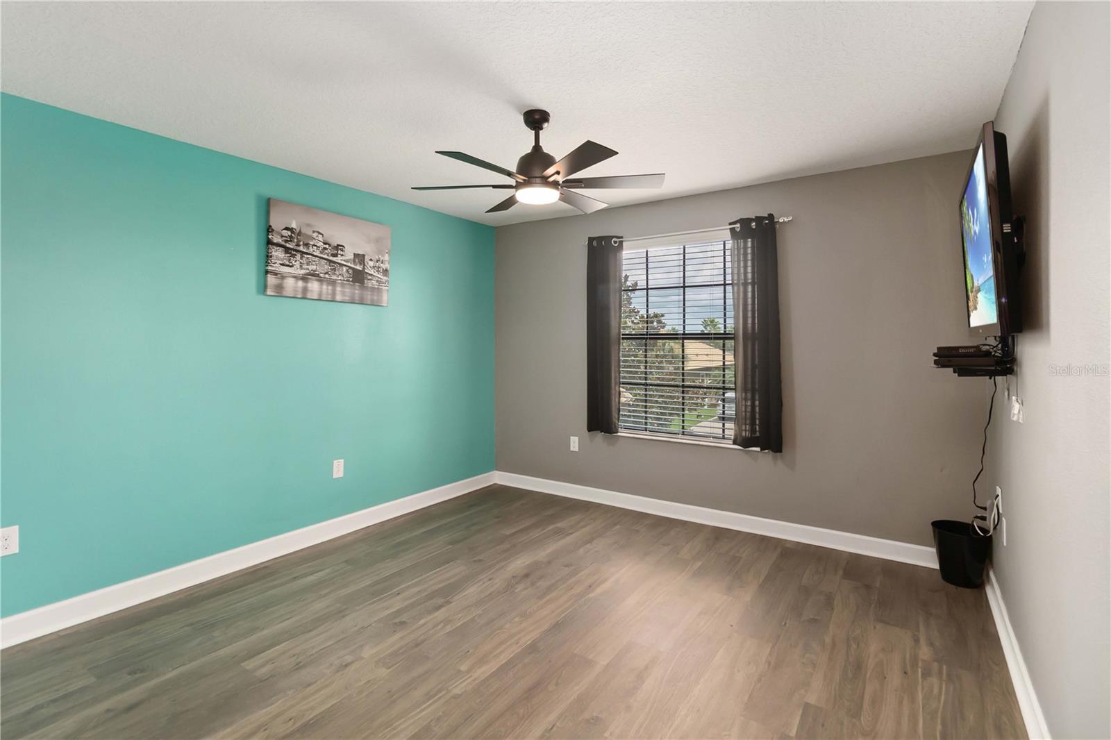 Image 32 of 41 For 1320 Moss Creek Lane