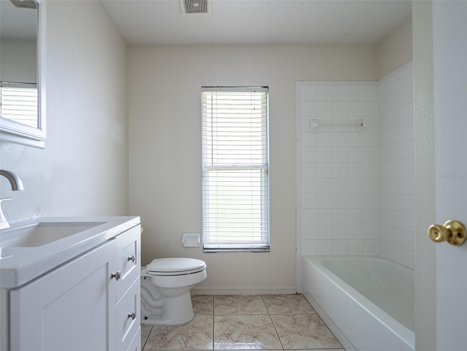 Image 22 of 31 For 6569 Long Breeze Road N