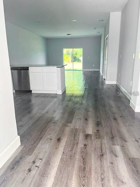 Image 3 of 7 For 9425 Agate Street 9425