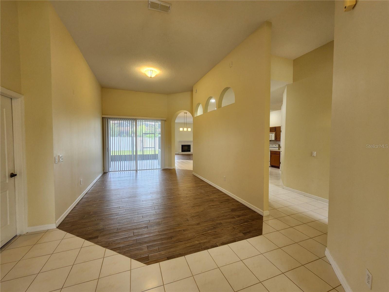 Image 19 of 32 For 701 Spring Island Way