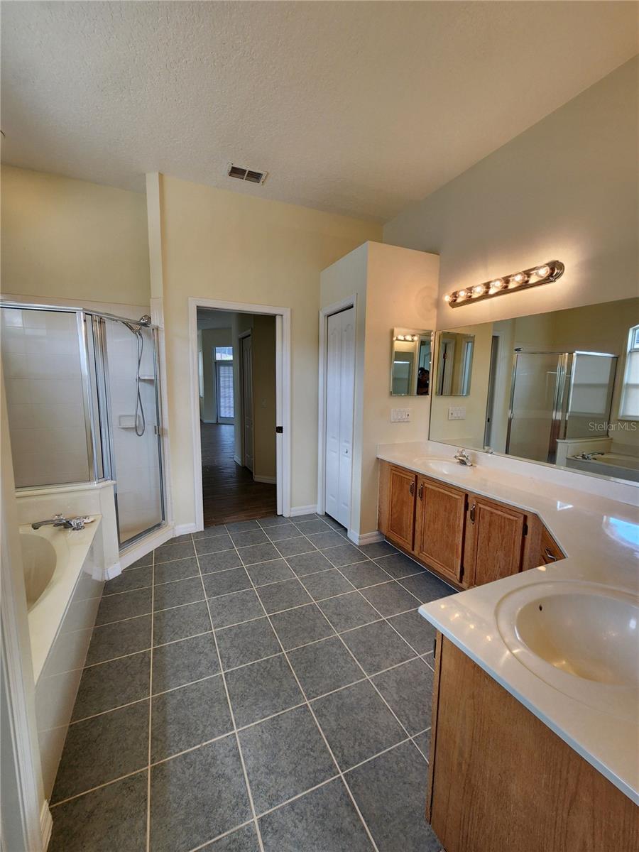Image 28 of 32 For 701 Spring Island Way