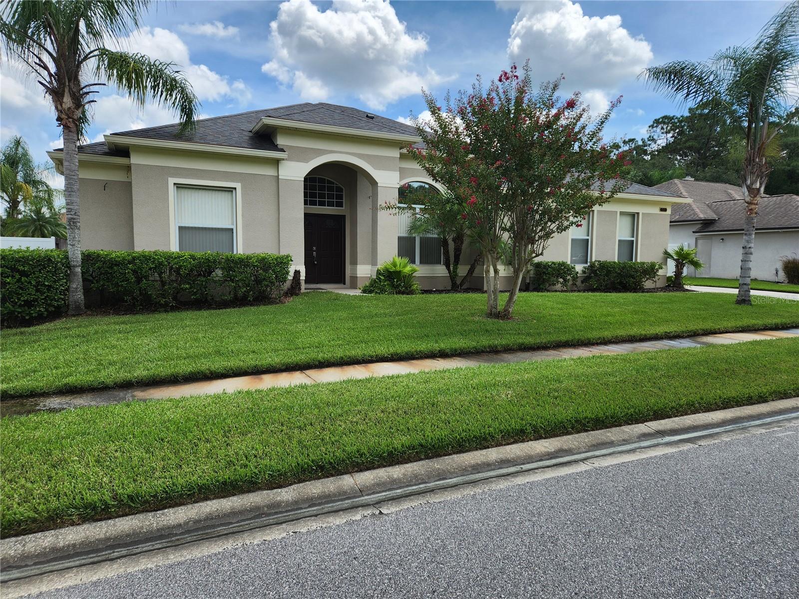 Image 4 of 32 For 701 Spring Island Way