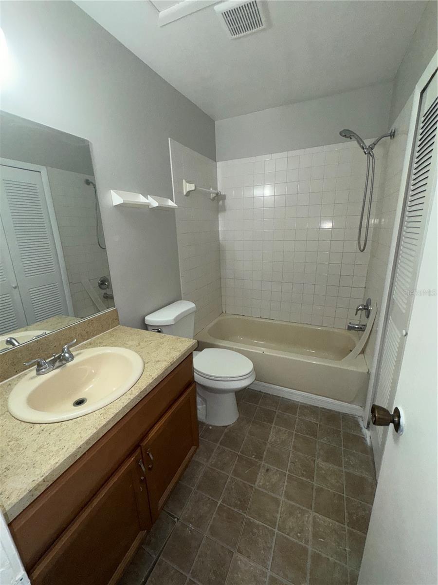 Image 13 of 17 For 3040 Windover Avenue