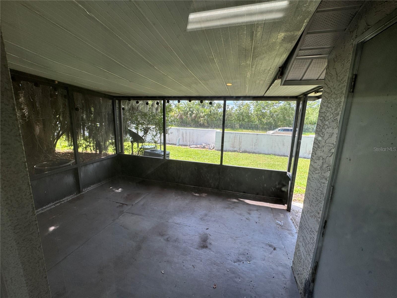 Image 6 of 17 For 3040 Windover Avenue