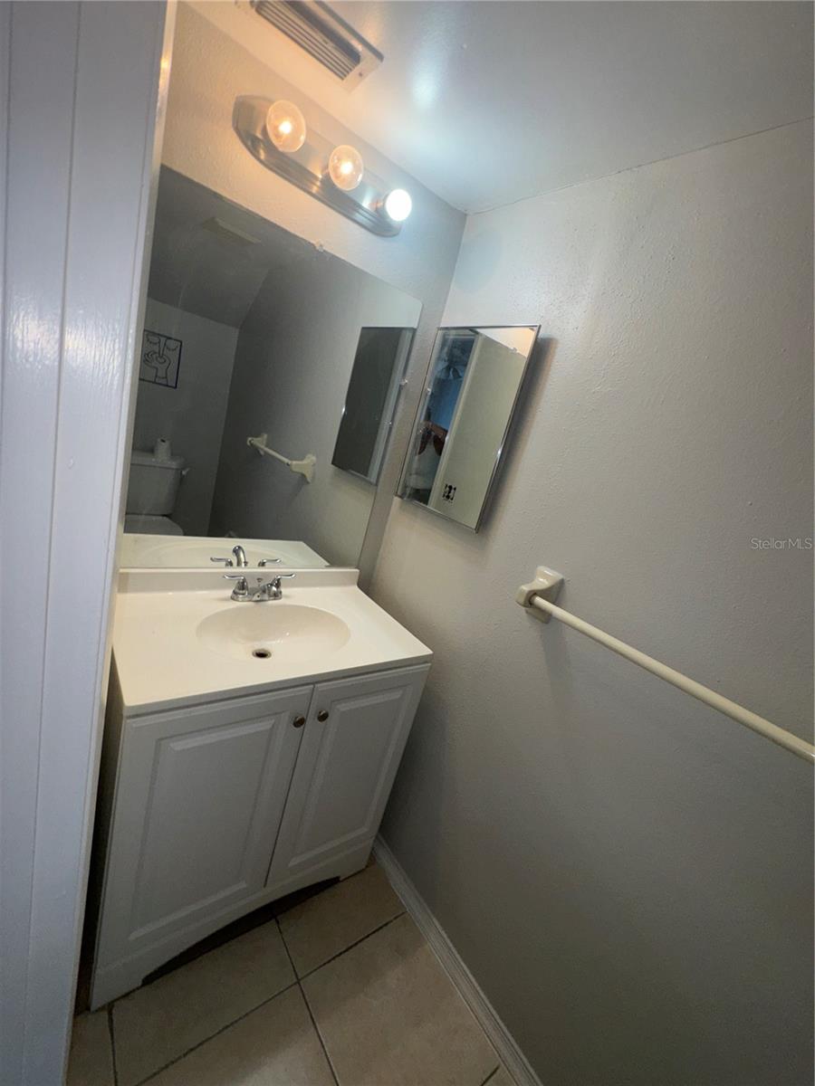 Image 8 of 17 For 3040 Windover Avenue